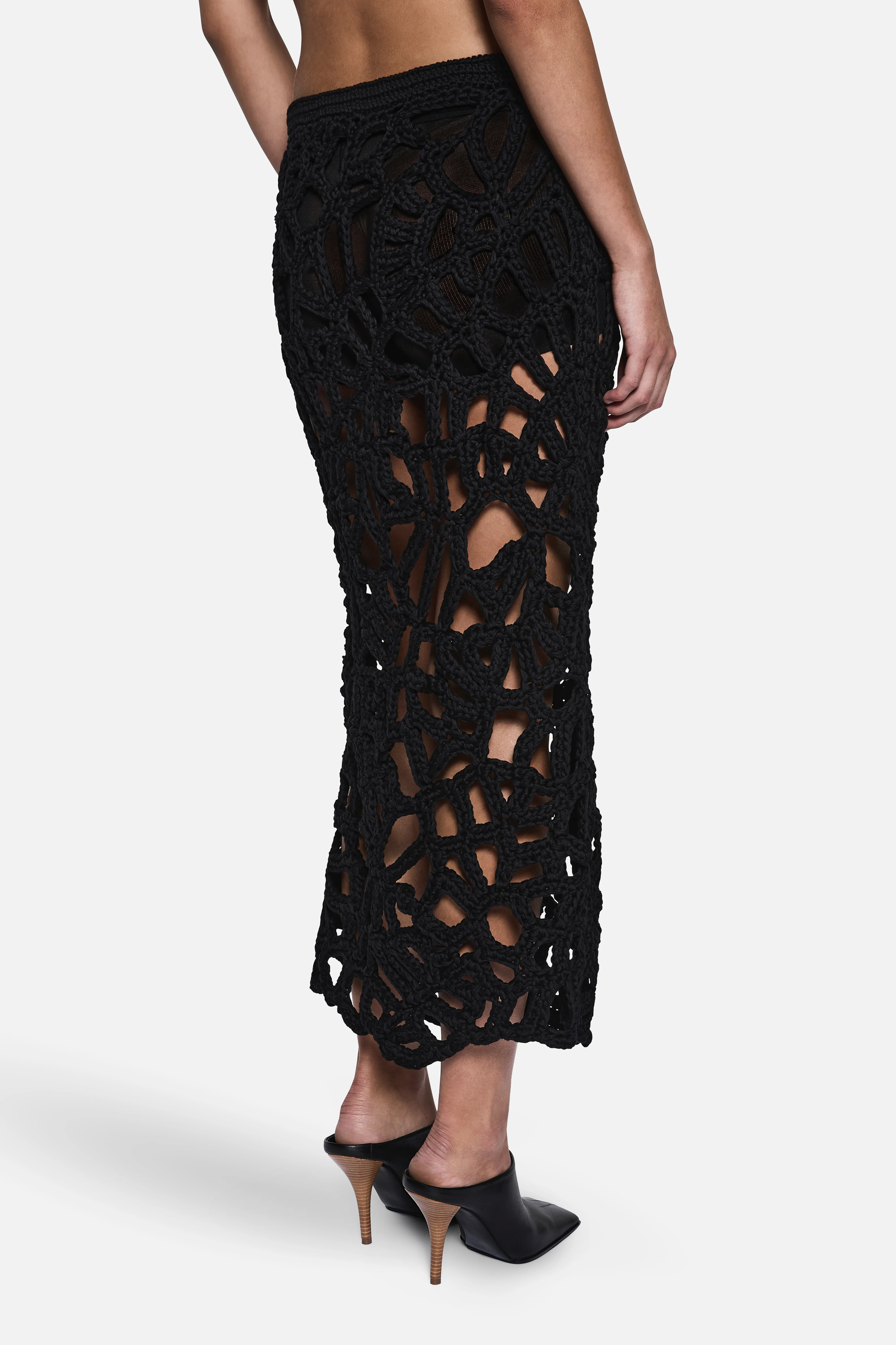 HAND WOVEN CROCHET SKIRT - Image 5