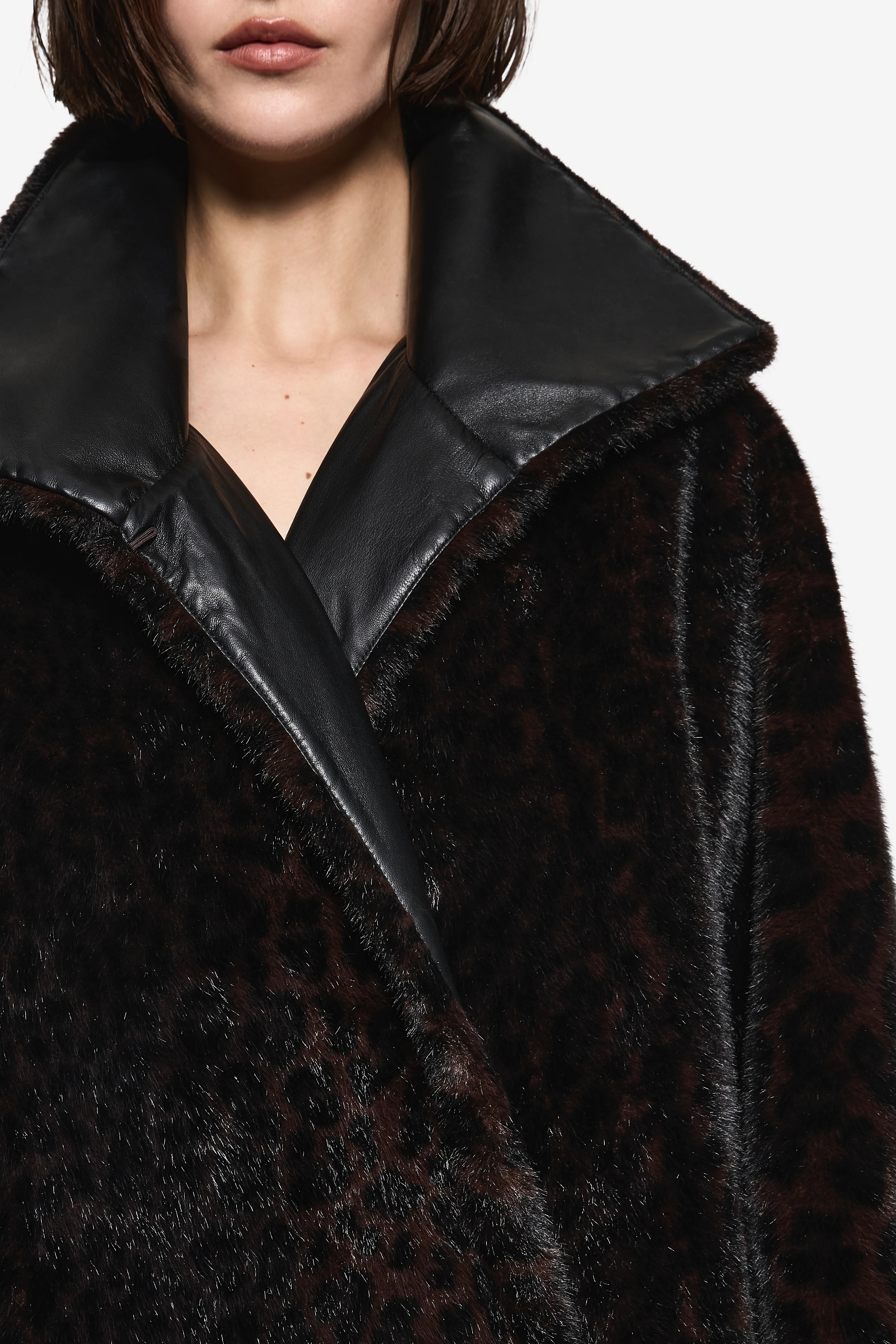 LUCIA FUR COAT - Image 4