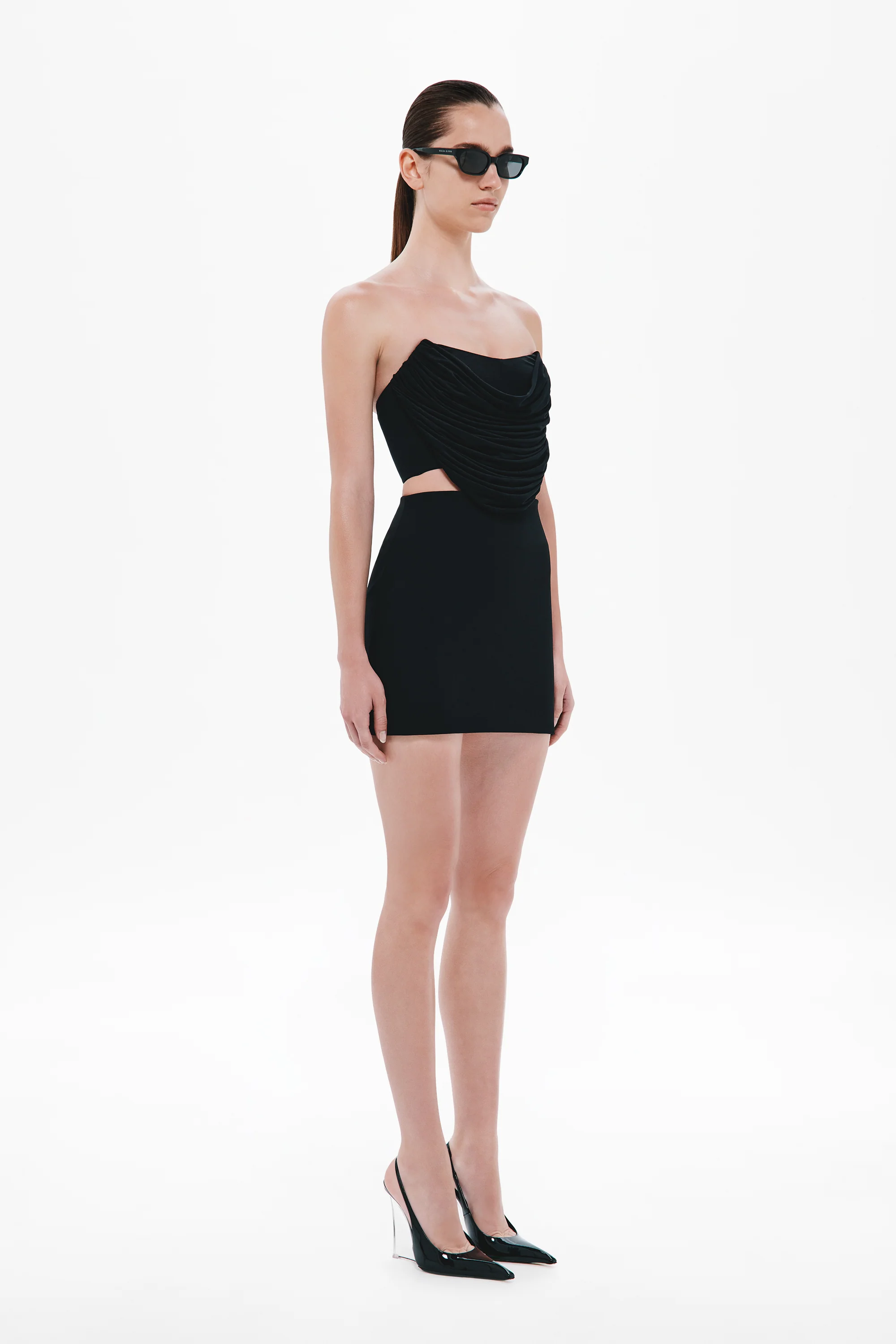THE FITTED MINI SKIRT - Image 4